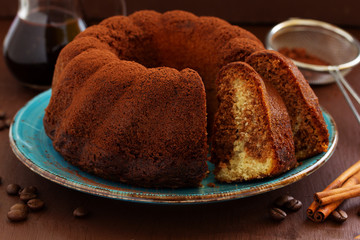 Traditional kugelhopf with chocolate and caramel.