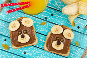 Funny bear face sandwich for kids snack food