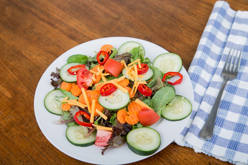 Fresh Salad with Hot Red Peppers