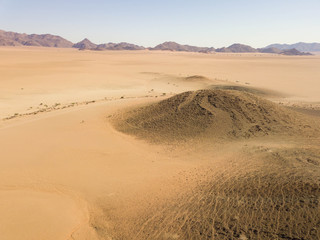 Fototapeta na wymiar Drohnenbild, Wüstenlandschaft in Kanaan, Namibia