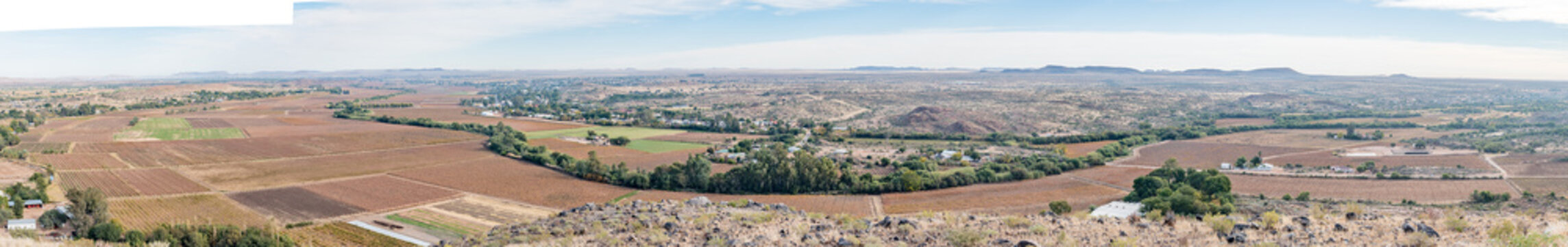 Panoramic view of Keimoes and vineyards as seen from Tierberg