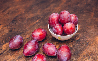 Alycha on a bronze background.