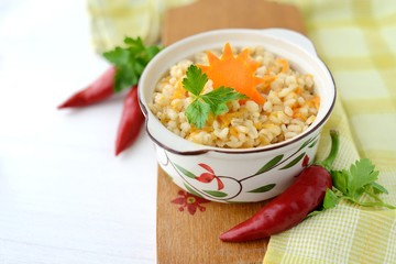 Barley porridge with vegetables