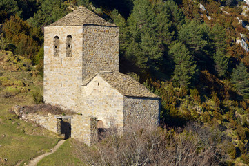 Fototapeta na wymiar Fajanillas Hermitage in Pyrenees