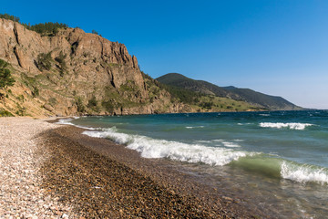 Fototapeta na wymiar The Great Baikal Trail near the Seagull cliff
