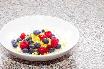 Frutti di bosco con limone