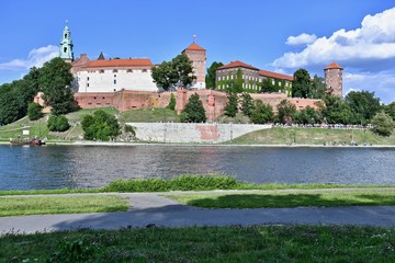 Fototapeta premium ポーランド ヴァヴェル城 バベル城 クラクフ 世界遺産 Poland Wawel Royal Castle Kraków Krakow World Heritage Zamek Królewski na Wawelu Polska