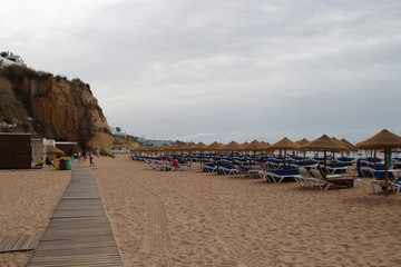 Der Strand in Albufeira