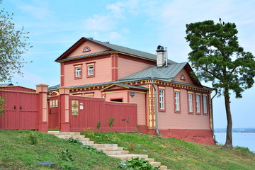 дом на берегу