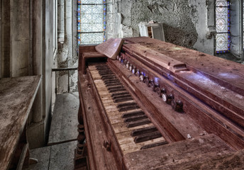 Verlassene dämonische Kapelle