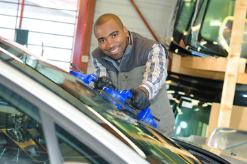 automotive glass repair