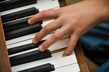 Obraz premium Playing the Piano