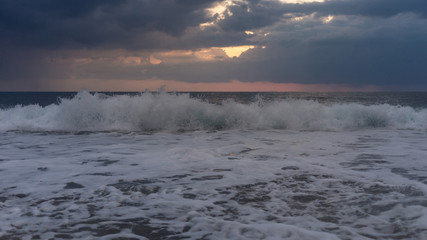 Landscape: Easy storm at sea.