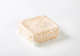 French washed rind cheese