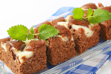 Gingerbread cake with cheese