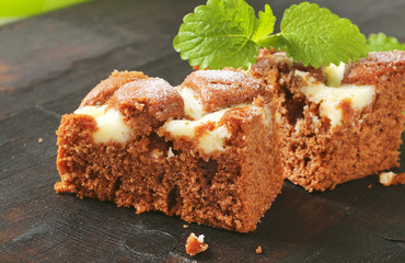 Gingerbread cake with cheese