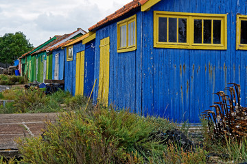 Cabanes color&eacute;e d'ostr&eacute;iculteur