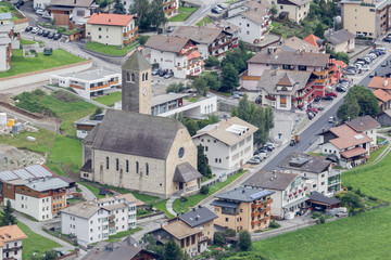 Fototapeta na wymiar Beautiful view on the village of Reshen, the Alps