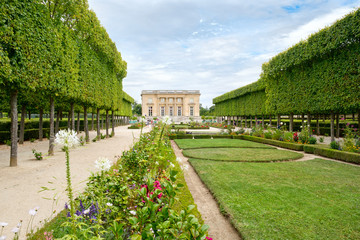 Obraz premium The Petit Trianon on the grounds of the Palace of Versailles nea