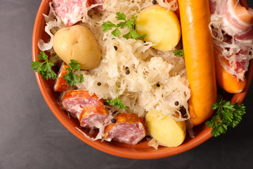 choucroute,sauerkraut with potato and meats