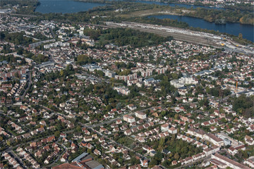 Vue aérienne de Verneuil-sur-Seine dans les Yvelines en France