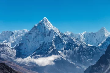 Fotobehang Himalaya Besneeuwde bergen van de Himalaya