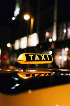 Taxi Sign