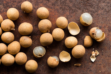 Lonan Fruit Spilling From Overhead