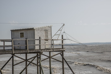 Carrelet sur la côte