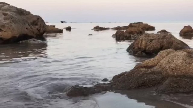 Spiaggia al tramonto. Crotone Italia 