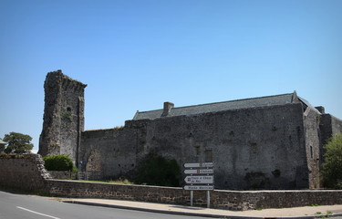 Fototapeta na wymiar Château de Regneville.