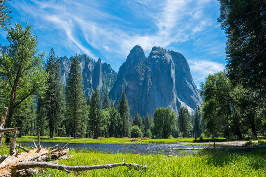 Scenic forests, rocks and rivers of the Yosemite Valley, California