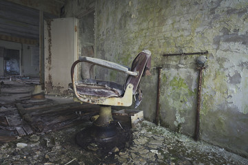 Lost Chair Haircutter