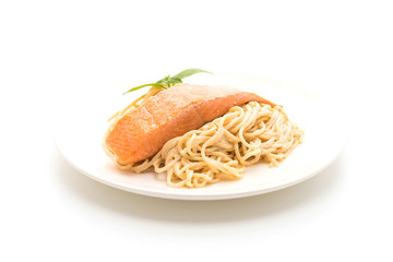 spaghetti cream cheese white sauce with salmon