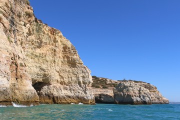 Fototapeta premium Algarve - die Küstenlandschaft von Portugal.