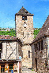 Fototapeta na wymiar Autoire. Eglise saint Pierre et saint Paul. Lot. Occitanie