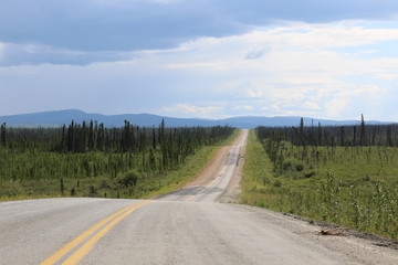 Fototapeta na wymiar Kanada und Alaska: Top of the world Highway
