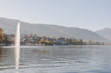 Stadt Zug, Stadt, Zug, Altstadt, Altstadth&auml;user, Zugersee, See, Seeufer, Font&auml;ne, Schifffahrt, Seerundfahrt, Herbst, Alpen, Zugerberg, Schweiz