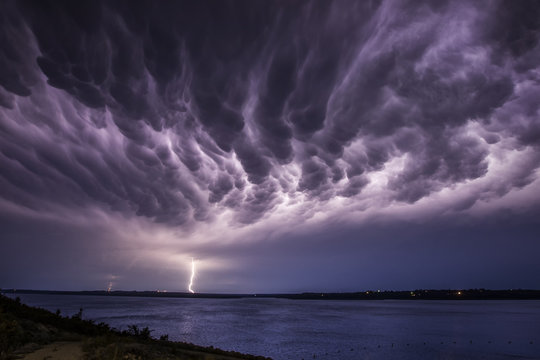 Manhattan Kansas Mammatus 