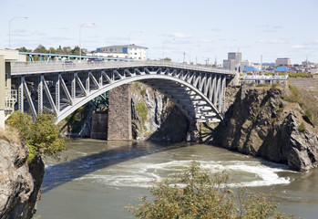 Fototapeta na wymiar Saint John Town Bridge