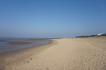 Strand bei Cuxhaven - die Nordsee bei Ebbe