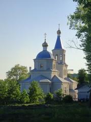 Fototapeta na wymiar Церковь Покрова Пресвятой Богородицы (Белгород)