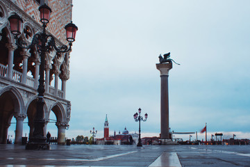 Fototapeta premium Na horyzoncie Piazza San Marco i kościół San Giorgio di Maggiore