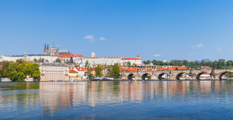 Obraz premium St. Vitus Cathedral, Charles Bridge, Prague