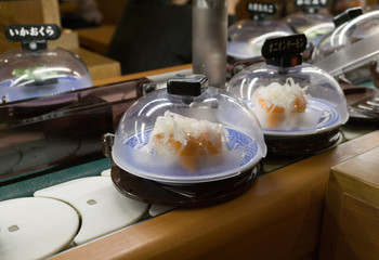 回転寿司 レーン