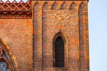 Uhr am Kirchenturm