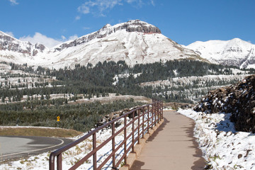 Fototapeta na wymiar Sidewalk to the overlook at Molas pass near Silverton, Colorado