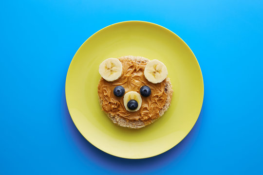 Food for kids - funny bear