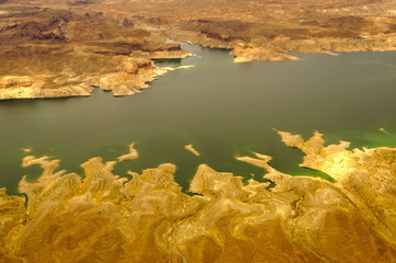 lake mead, blue and gold - 177374274