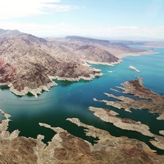 lake mead, rock protrusions - 177374684